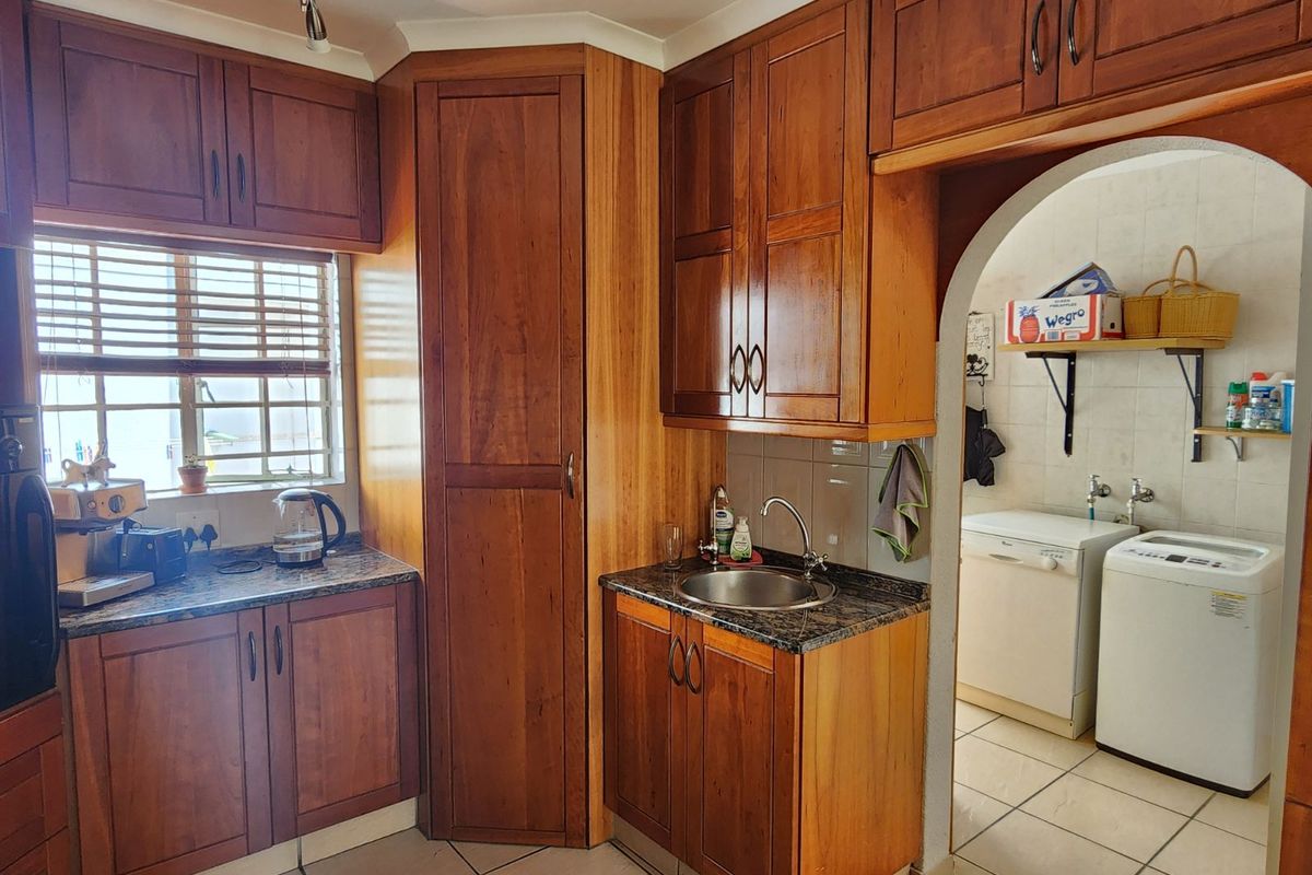 Townhouse For Sale in Polokwane Central - Photo 5