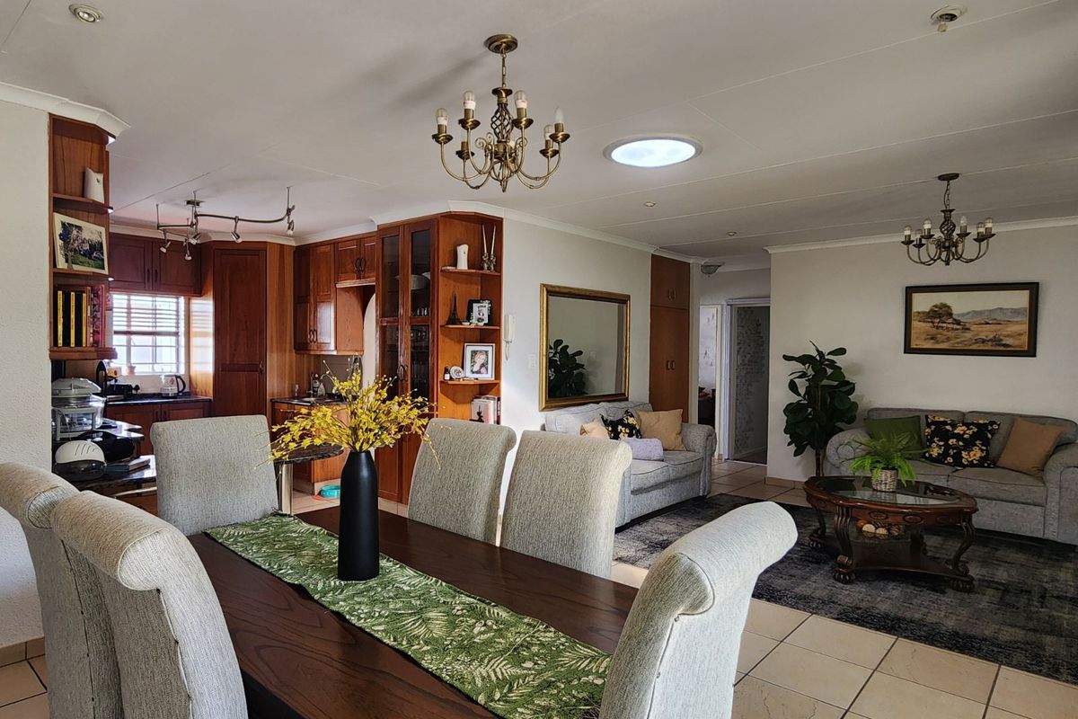 Townhouse For Sale in Polokwane Central - Photo 3