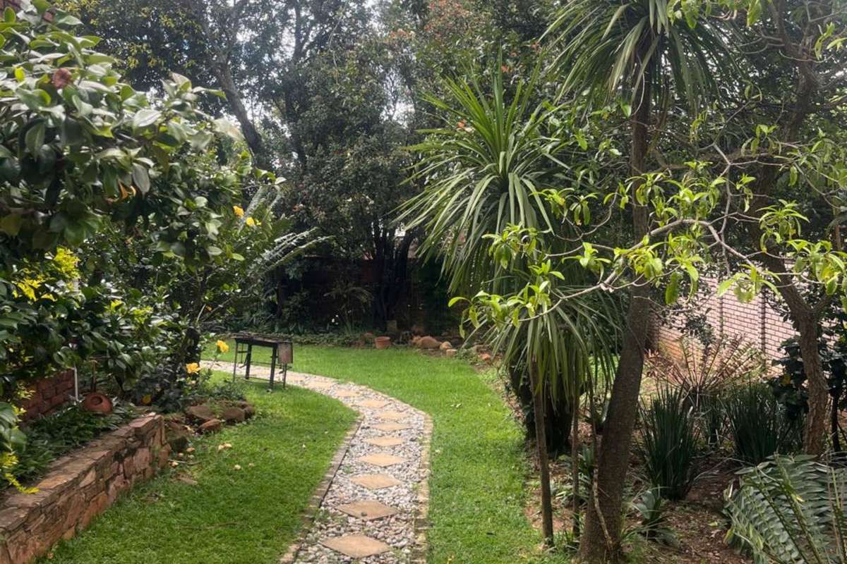 House For Sale in Waterkloof Glen - Photo 5