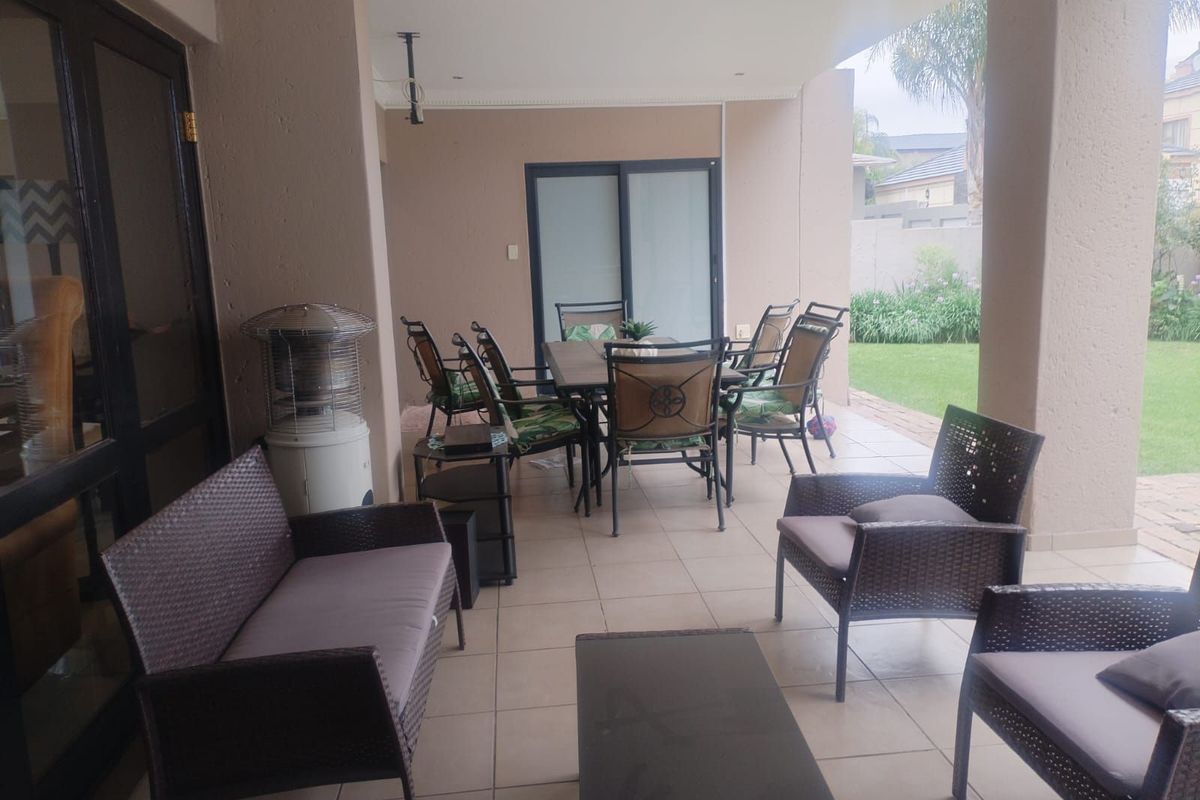 House For Sale in Willow Acres - Photo 4