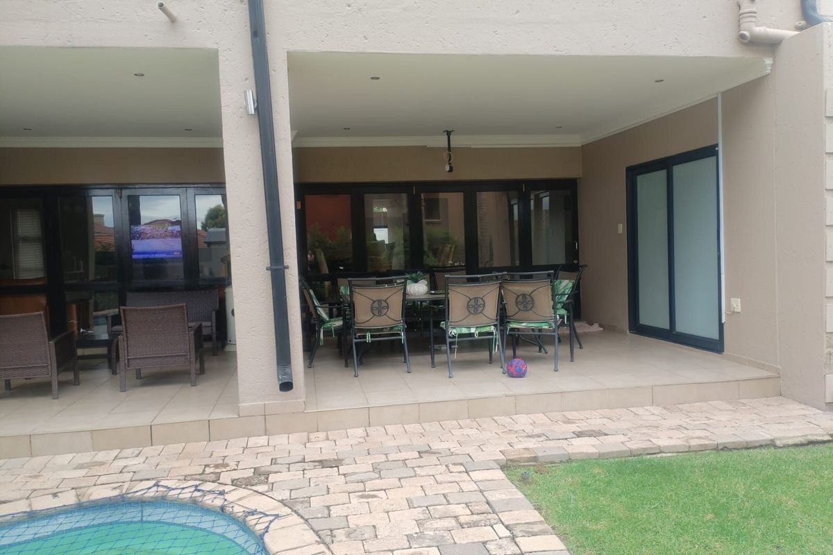 House For Sale in Willow Acres - Photo 5