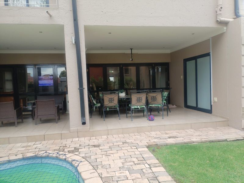 House For Sale in Willow Acres - Photo 5