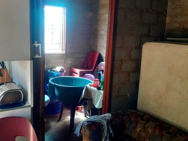 House For Sale in Nellmapius - Photo 5