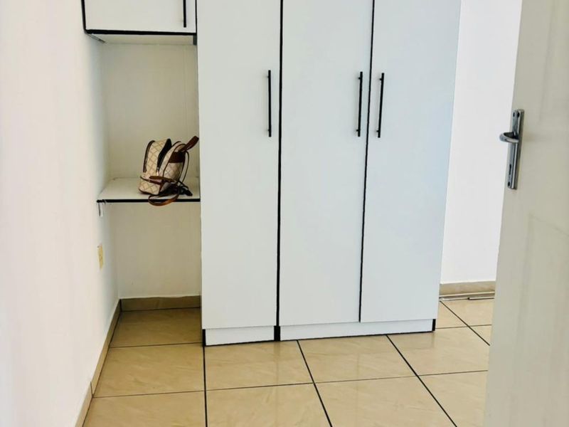 Apartment For Sale in Silverton - Photo 4