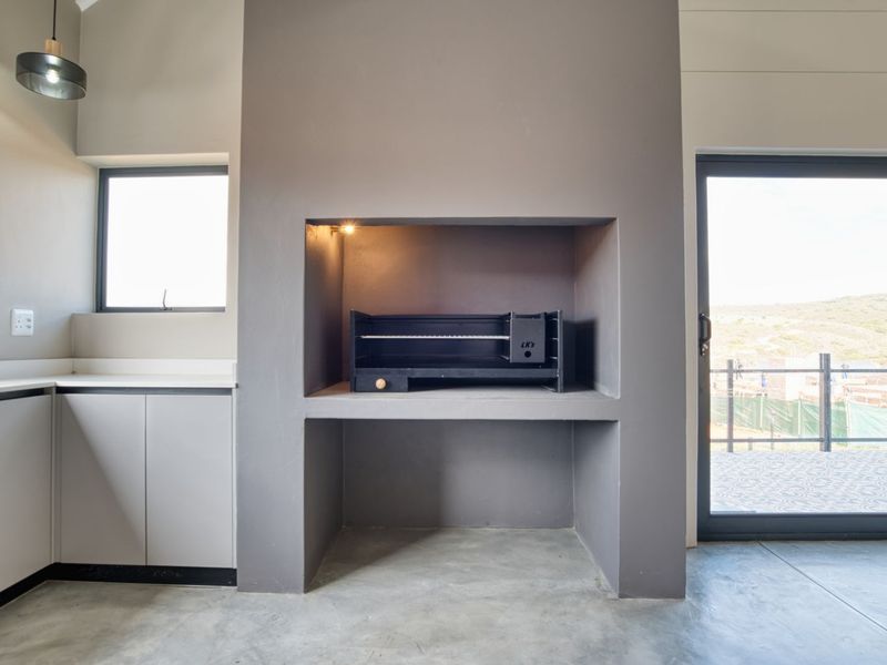 House For Sale in Outeniquasbosch - Photo 5