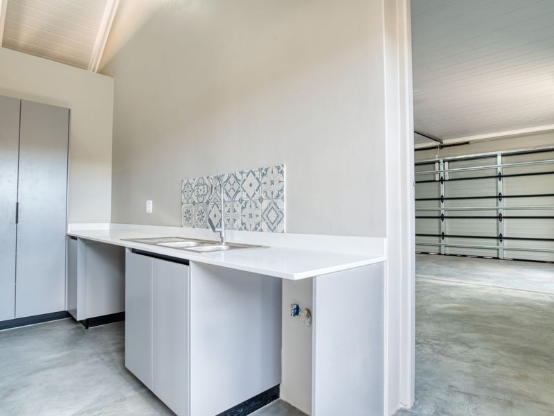 House For Sale in Outeniquasbosch - Photo 9