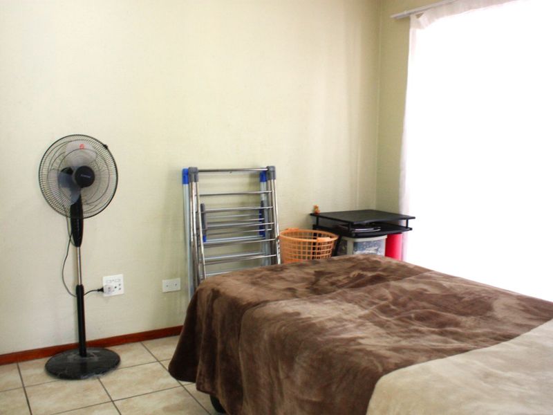 Apartment For Sale in Blackheath - Photo 9