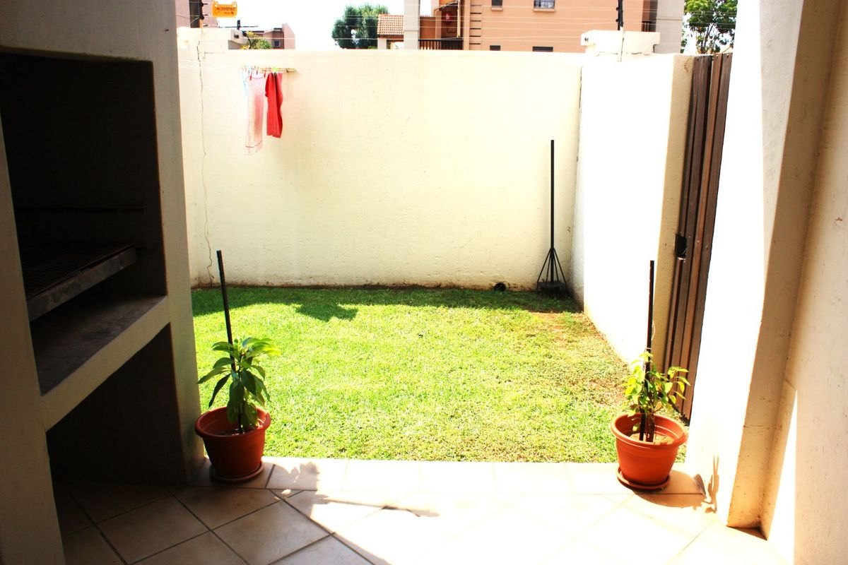 Apartment For Sale in Blackheath - Photo 5