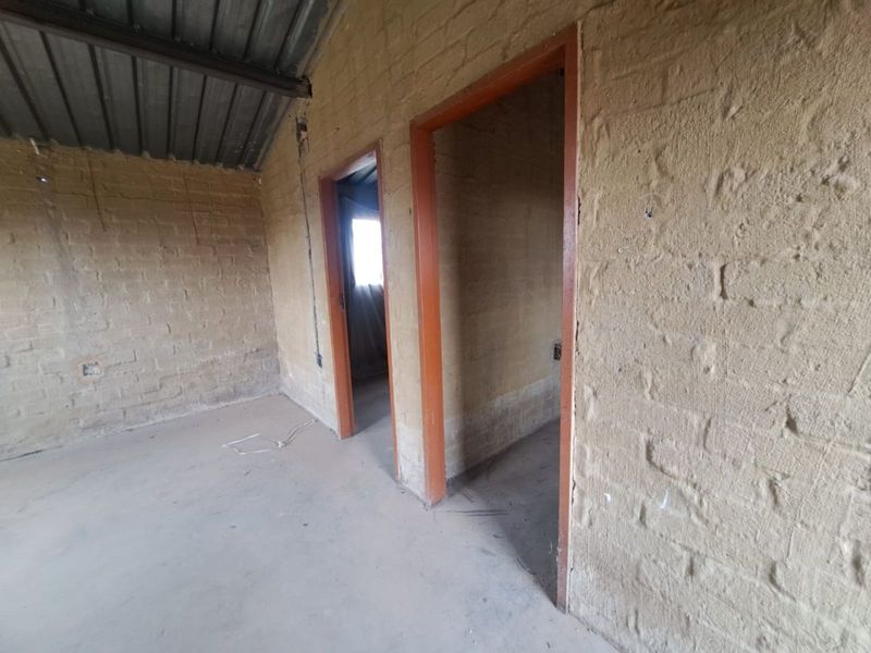 House For Sale in Nellmapius - Photo 6