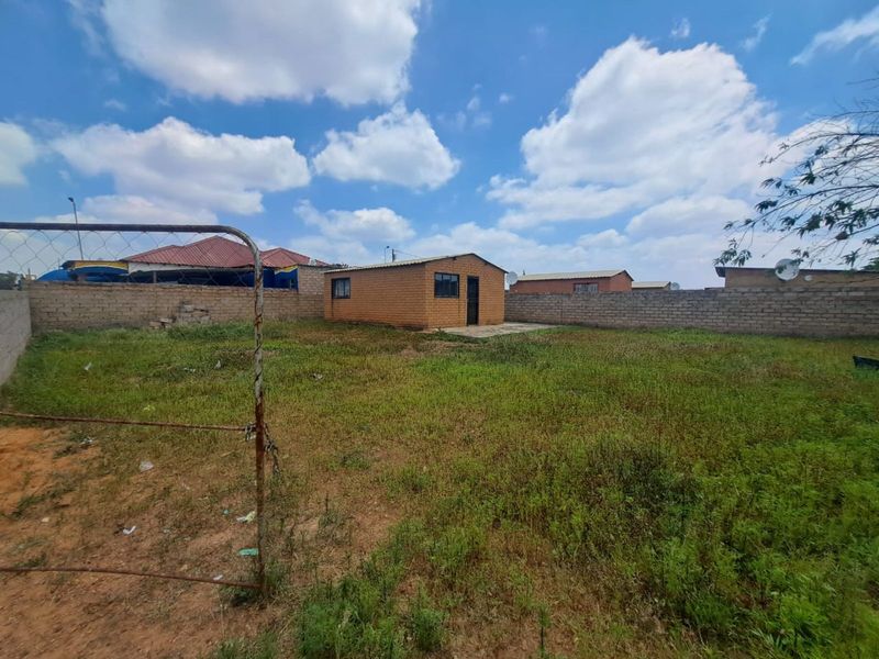 House For Sale in Nellmapius - Photo 10