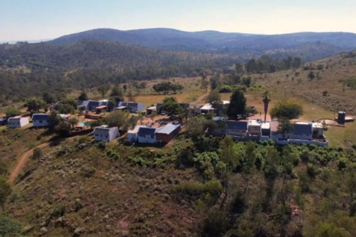 Townhouse For Sale in Mookgopong Rural - Photo 4