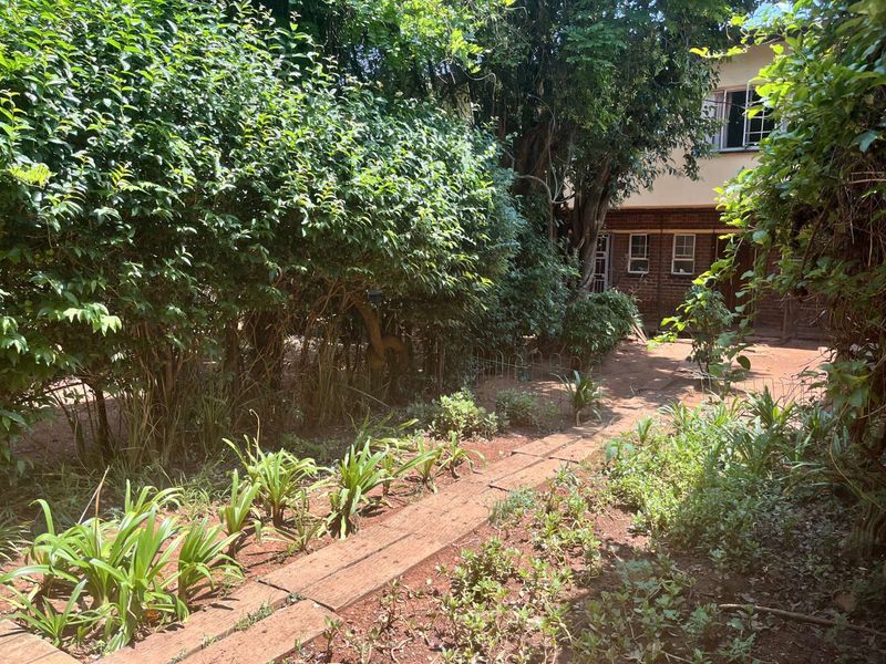 Apartment For Sale in Windsor East - Photo 3