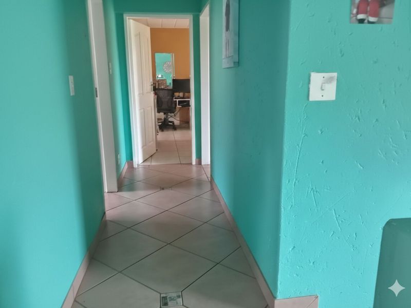 Apartment For Sale in Weltevreden Park - Photo 8