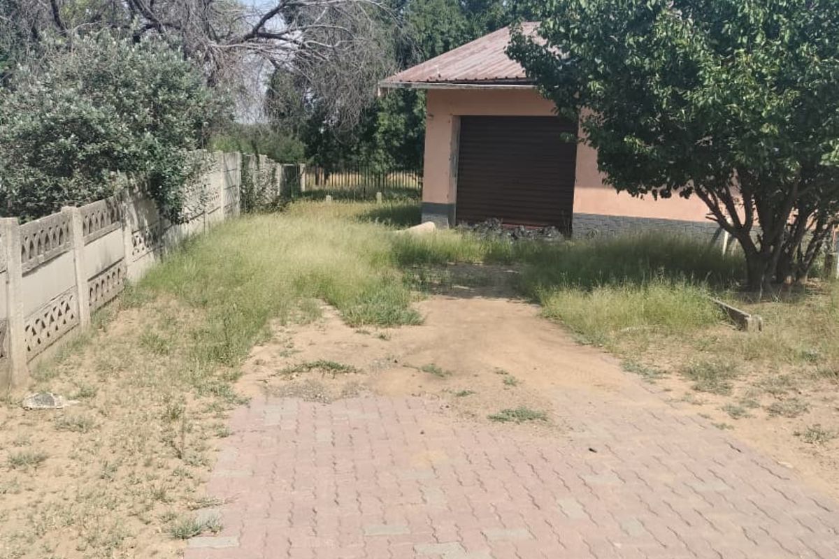 House For Sale in Suidrand - Photo 4