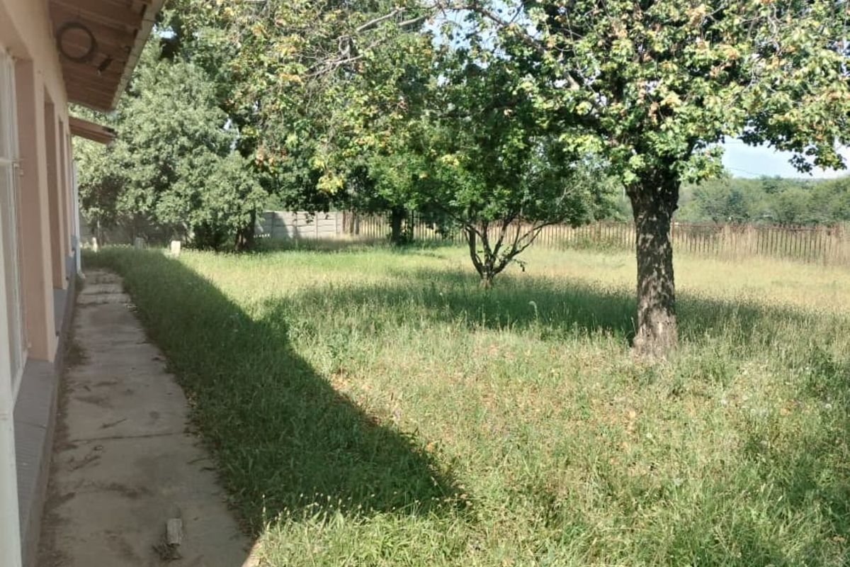 House For Sale in Suidrand - Photo 3