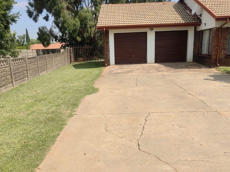 House For Sale in Tasbet Park - Photo 3