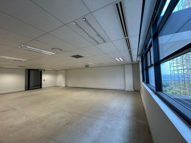 Commercial For Sale in Illovo - Photo 7