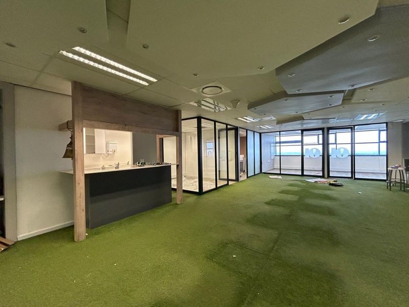 Commercial For Sale in Illovo - Photo 8