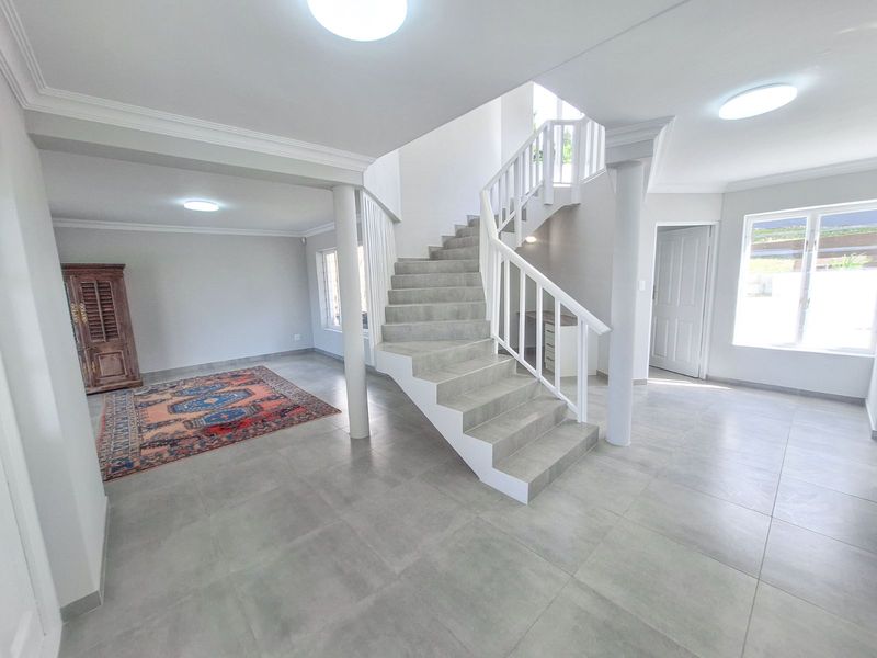 House For Sale in Old Place - Photo 6