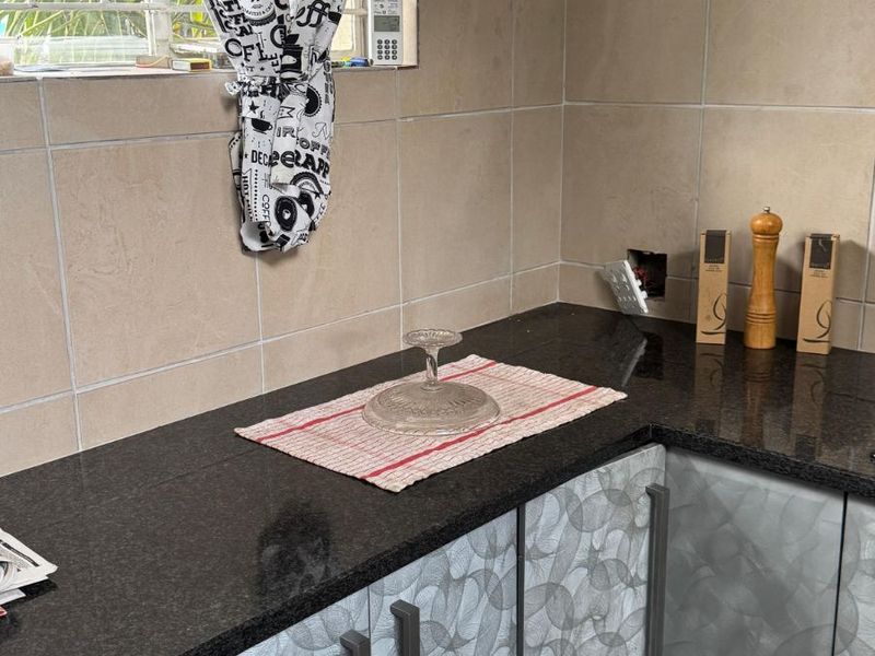 House For Sale in Die Heuwel - Photo 6