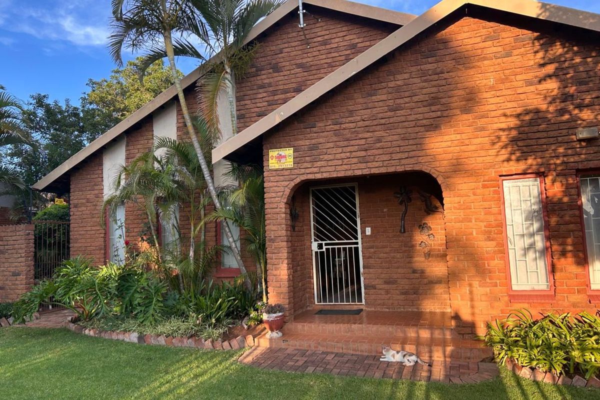 House For Sale in Fauna Park - Photo 2