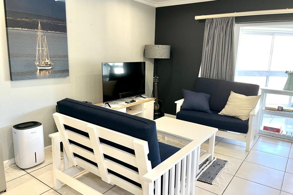Apartment For Sale in Hartenbos Central - Photo 4