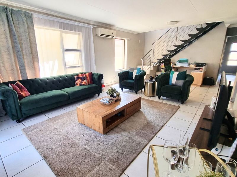 House For Sale in Sagewood - Photo 3