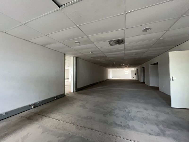 Office To Rent in Samcor Park - Photo 8