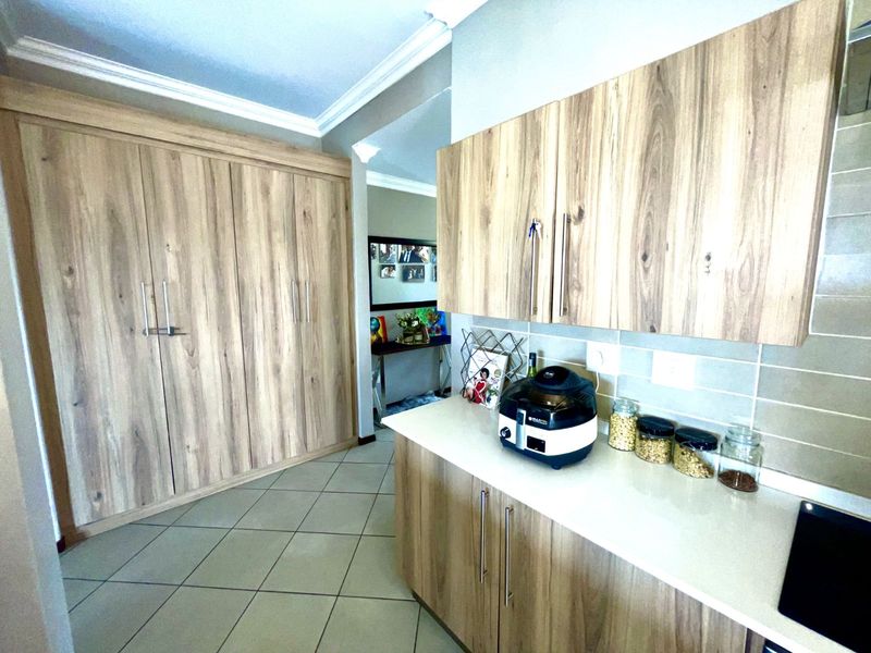 House For Sale in Monavoni - Photo 3