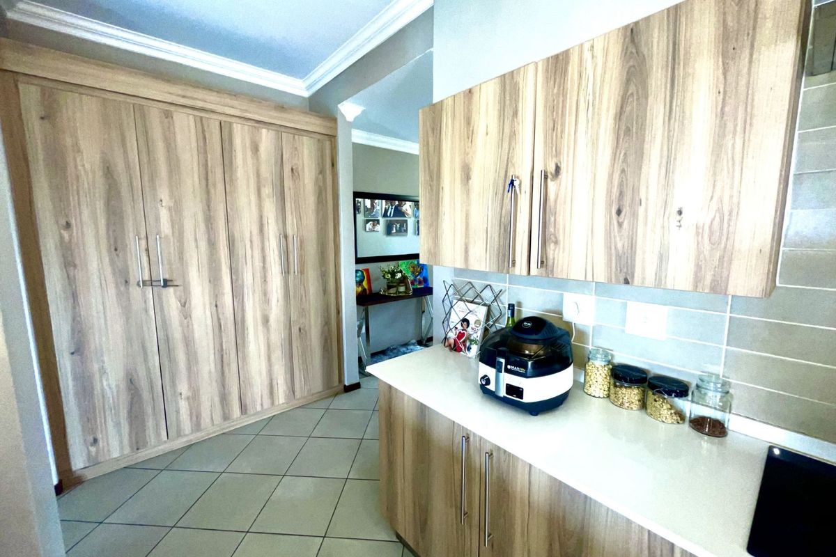 House For Sale in Monavoni - Photo 3