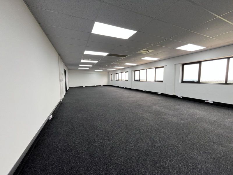 Office To Rent in Midridge Park - Photo 7