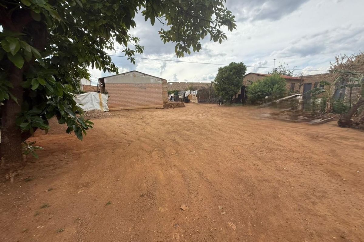 House For Sale in Mamelodi East - Photo 2