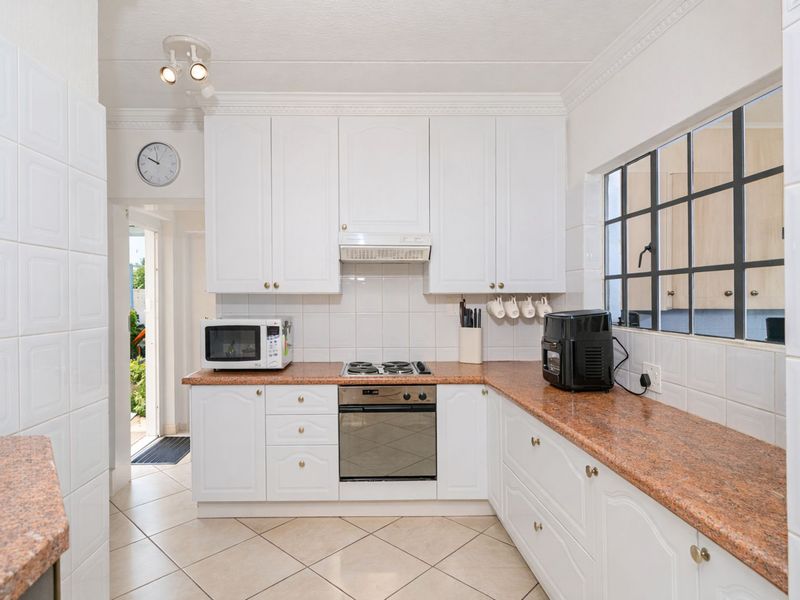 House For Sale in Magaliessig - Photo 8