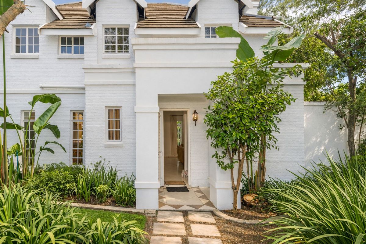 House For Sale in Magaliessig - Photo 2