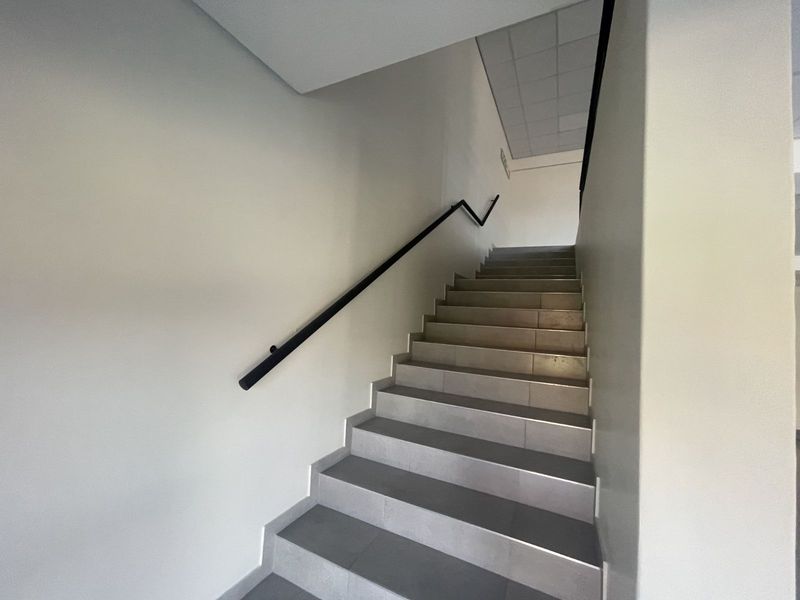 Office To Rent in Montana - Photo 8