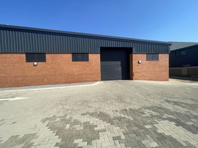 Office To Rent in Montana - Photo 2