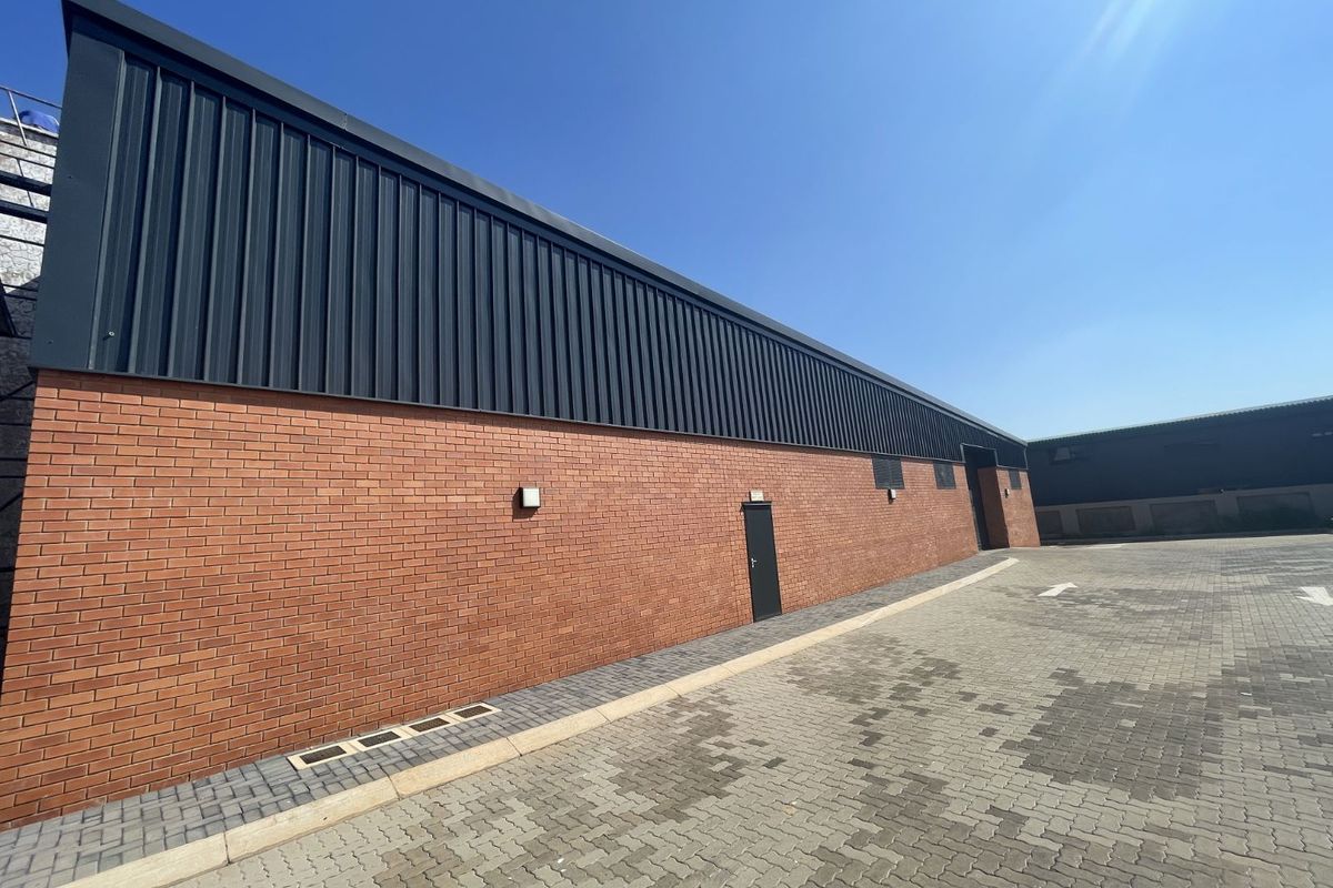 Office To Rent in Montana - Photo 4