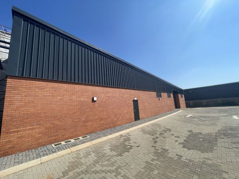 Office To Rent in Montana - Photo 3