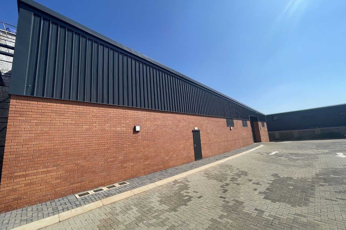 Office To Rent in Montana - Photo 3