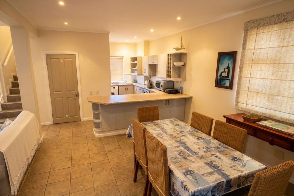 House For Sale in Pinnacle Point Golf Estate - Photo 4