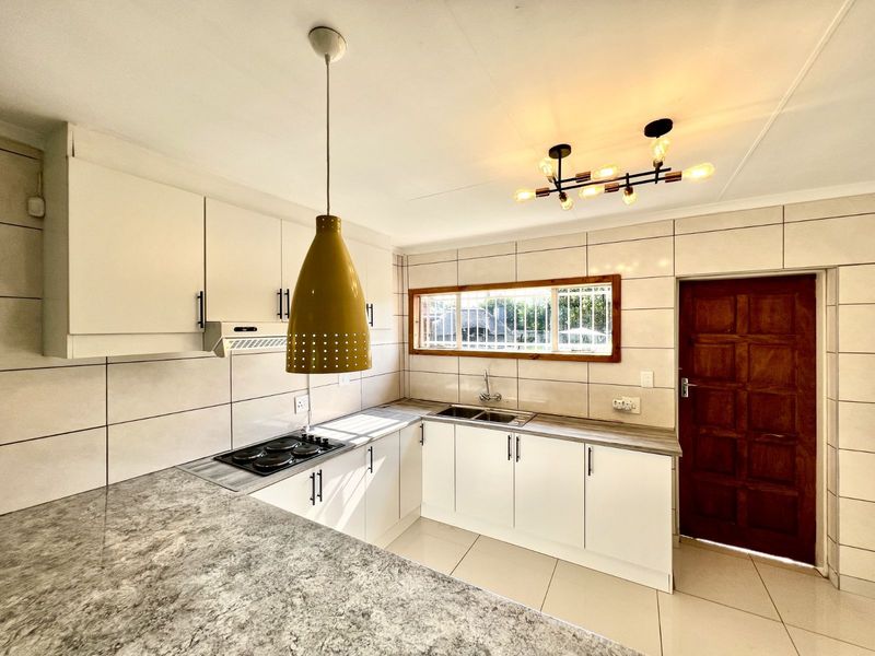 House For Sale in Nederlandpark - Photo 4