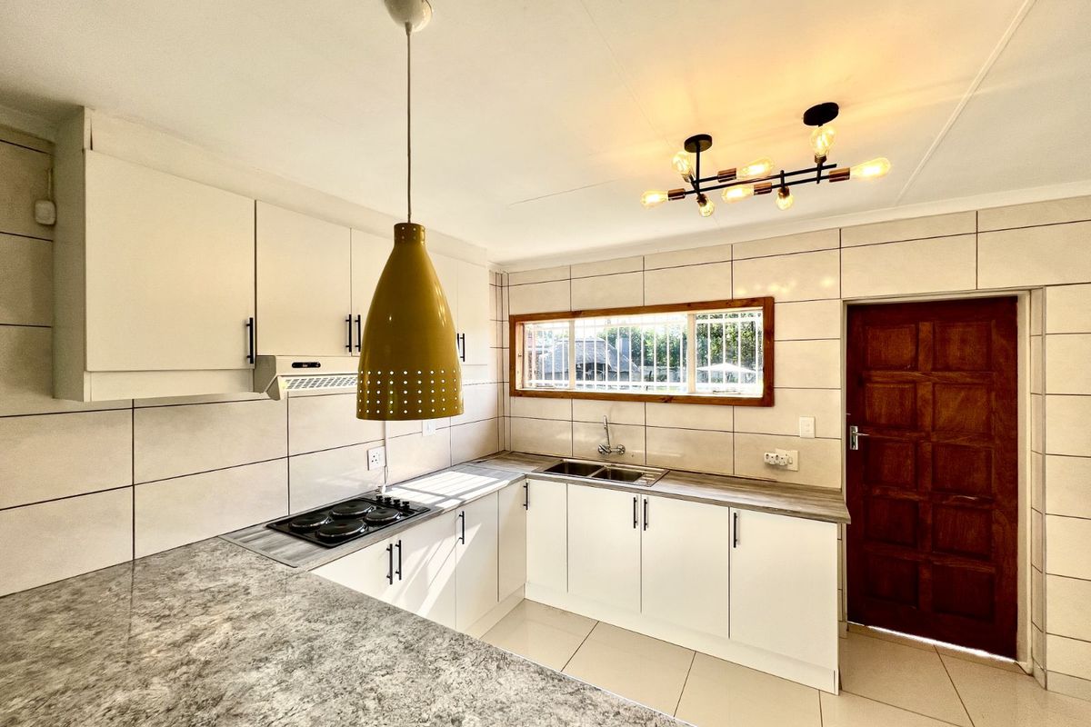 House For Sale in Nederlandpark - Photo 4