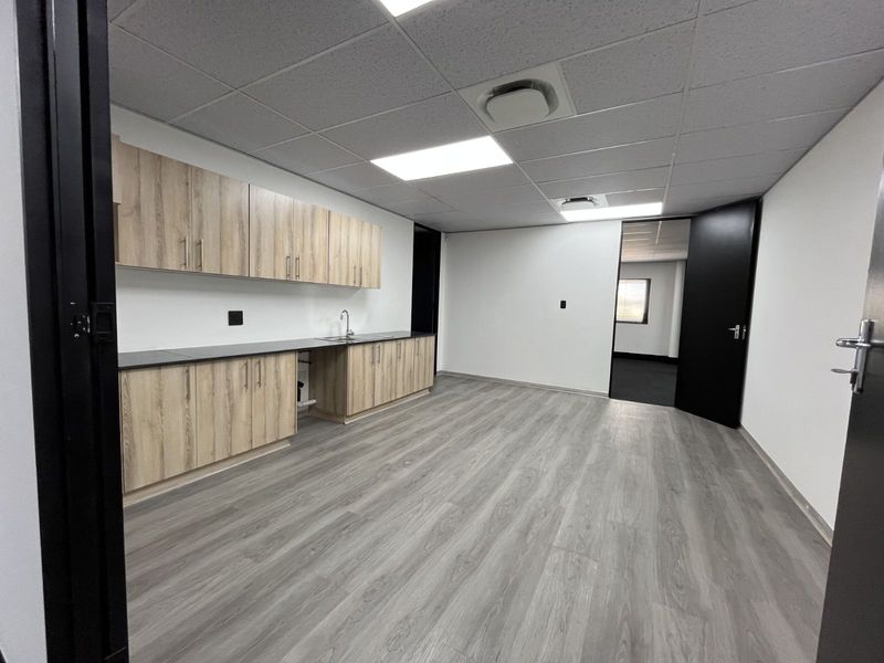 Office To Rent in Midridge Park - Photo 10