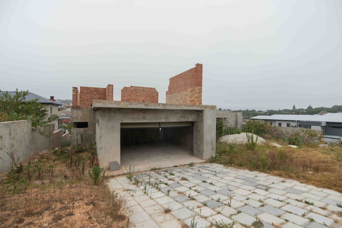 House For Sale in Lovemore Park - Photo 3