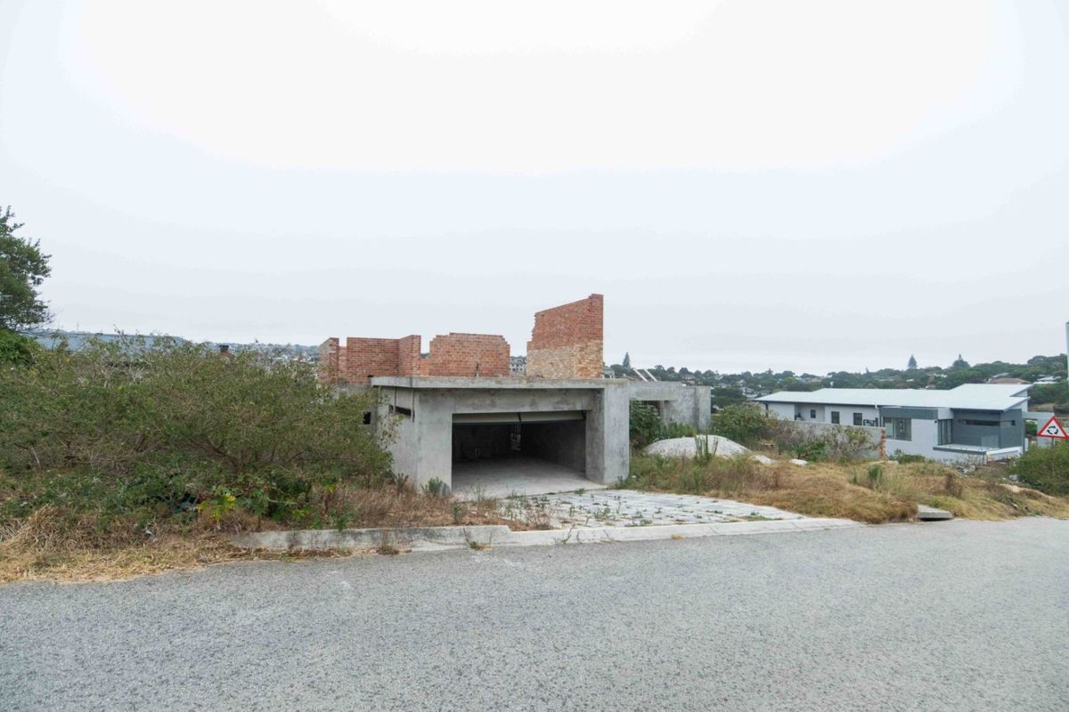 House For Sale in Lovemore Park - Photo 2