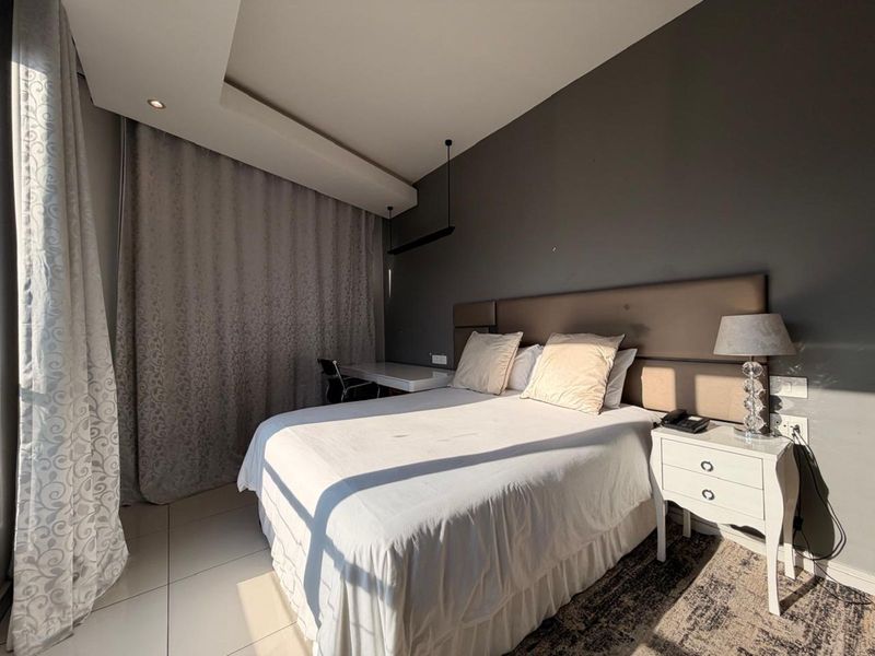 Apartment For Sale in Sandown - Photo 6