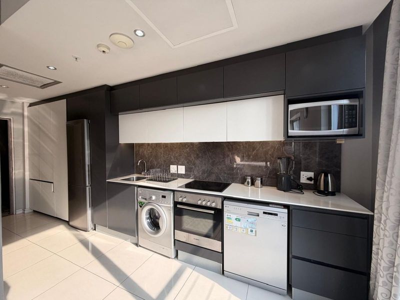 Apartment For Sale in Sandown - Photo 3