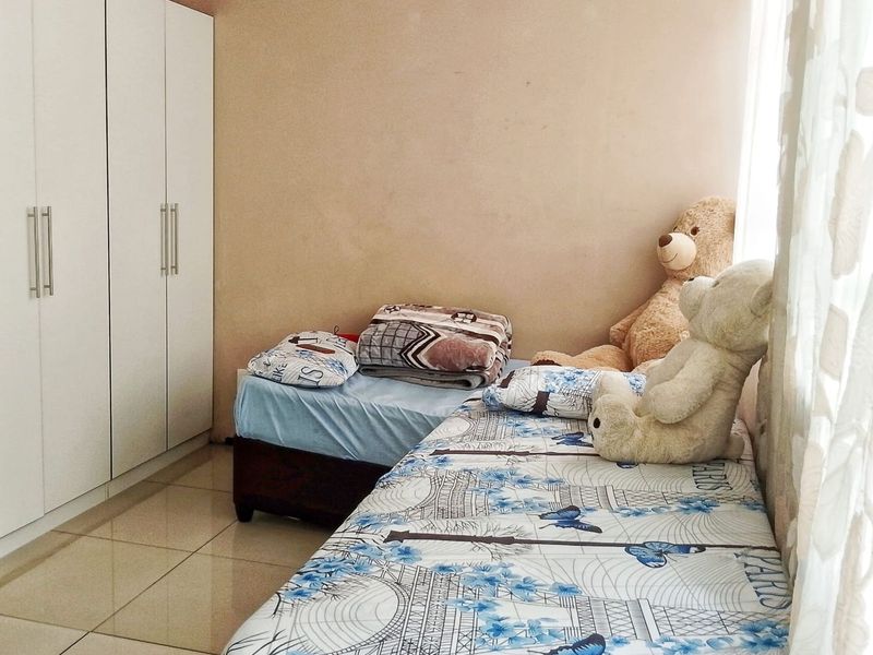 Apartment For Sale in Braamfontein - Photo 5