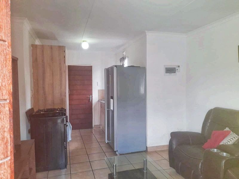 House For Sale in Savanna City - Photo 3