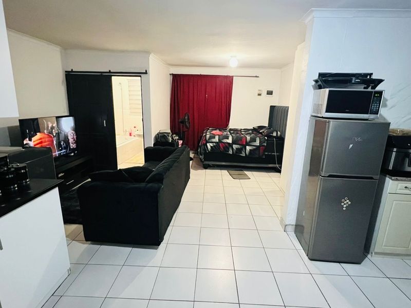 Apartment To Rent in Vosloorus - Photo 2